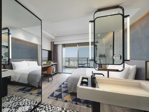 Imagen de la habitación del Hotel Wanda Moments. Foto 10