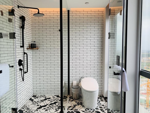 Imagen de la habitación del Hotel Wanda Moments. Foto 12