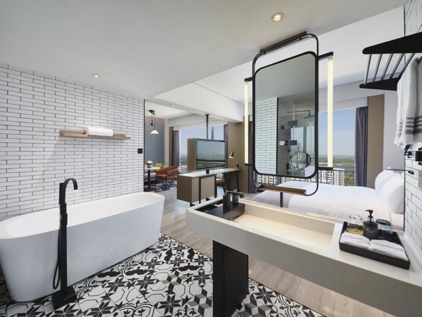 Imagen de la habitación del Hotel Wanda Moments. Foto 15