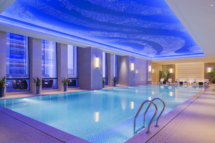 Imagen de la piscina del Hotel Wanda Realm Guangzhou Zengcheng. Foto 19