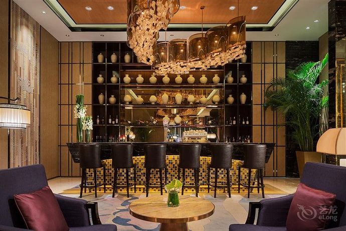 Imagen del bar/restaurante del Hotel Wanda Realm Jining. Foto 2