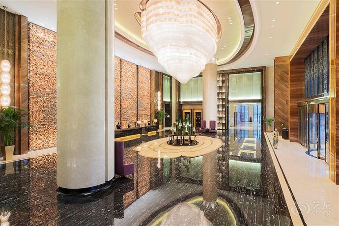 Imagen del bar/restaurante del Hotel Wanda Realm Jining. Foto 3