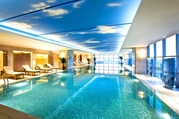 Imagen de la piscina del Hotel Wanda Realm Langfang. Foto 20