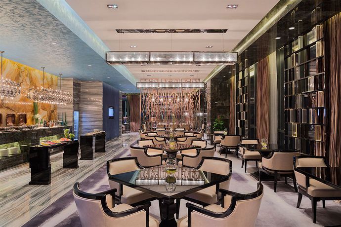 Imagen del bar/restaurante del Hotel Wanda Realm Wuhan. Foto 2