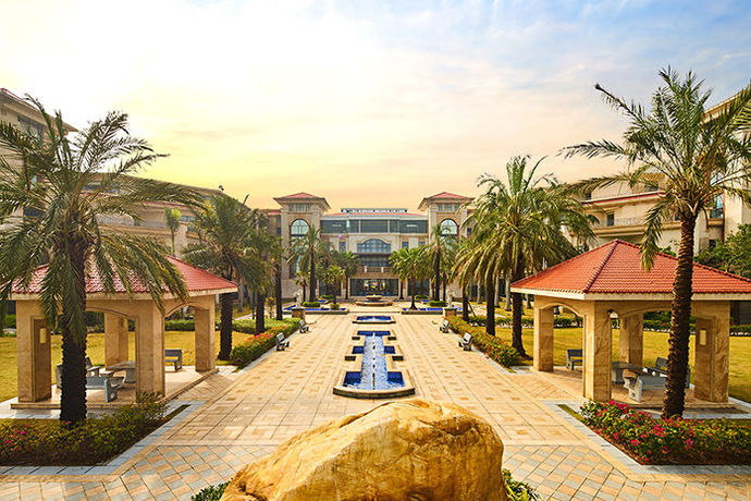 Imagen de los exteriores del Hotel Wanda Realm Xiamen North Bay. Foto 8