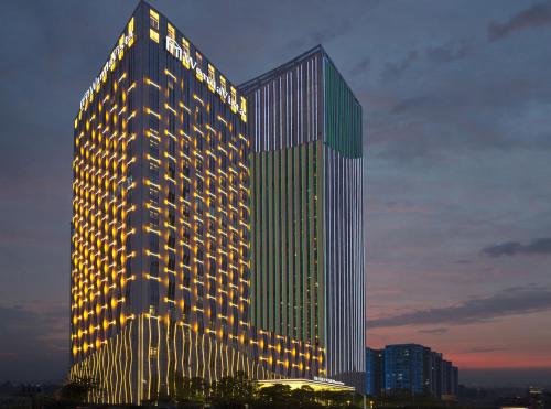 Imagen de los exteriores del Hotel Wanda Vista Nanning. Foto 8