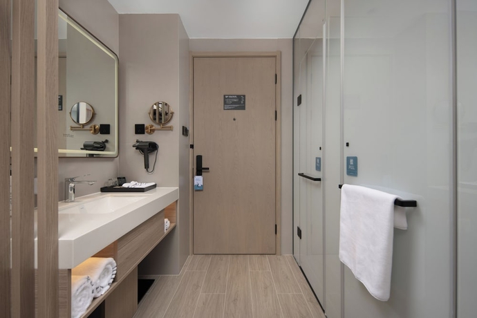 Imagen de la habitación del Hotel Wanda Yuehua Tangshan North. Foto 5
