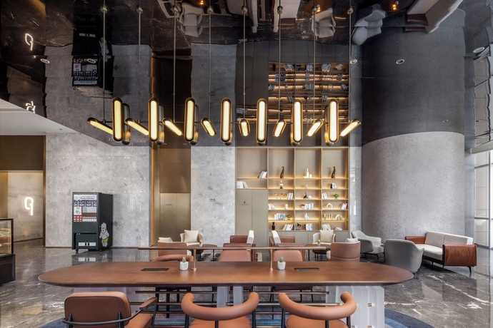 Imagen de los interiores del Hotel Wanda Yuehua Urumqi Railway. Foto 15