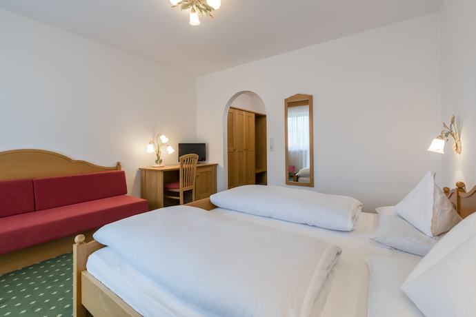 Imagen de la habitación del Hotel Wander- und Bikehotel Vinschgerhof. Foto 3