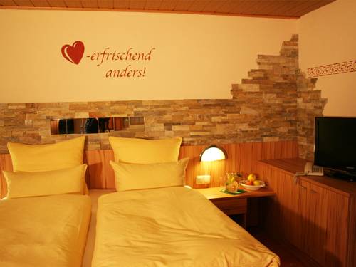 Imagen de la habitación del Hotel Wanderhotel Gr&uuml;ner Baum. Foto 14
