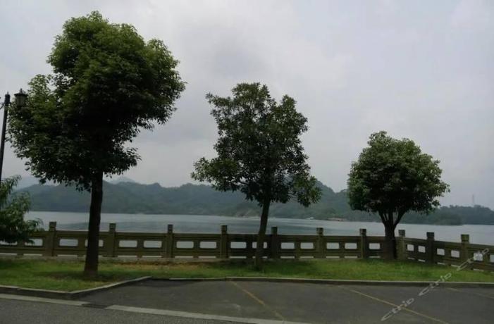 Imagen general del Hotel WangDao holiday inn in Qiandao Lake. Foto 4