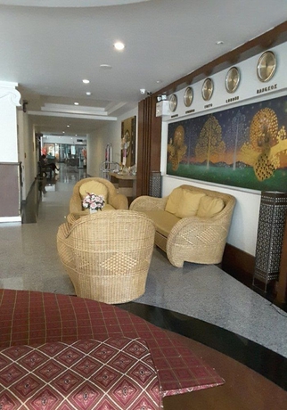 Imagen de los interiores del Hotel Wangburapa Grand, Chiang Mai. Foto 8