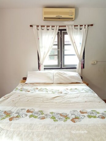 Imagen de la habitación del Hotel Wangnamkam Riverside Resort. Foto 17