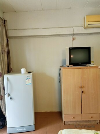 Imagen de la habitación del Hotel Wangnamkam Riverside Resort. Foto 18