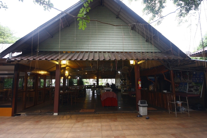 Imagen del bar/restaurante del Hotel Wangtaparb Resort. Foto 7