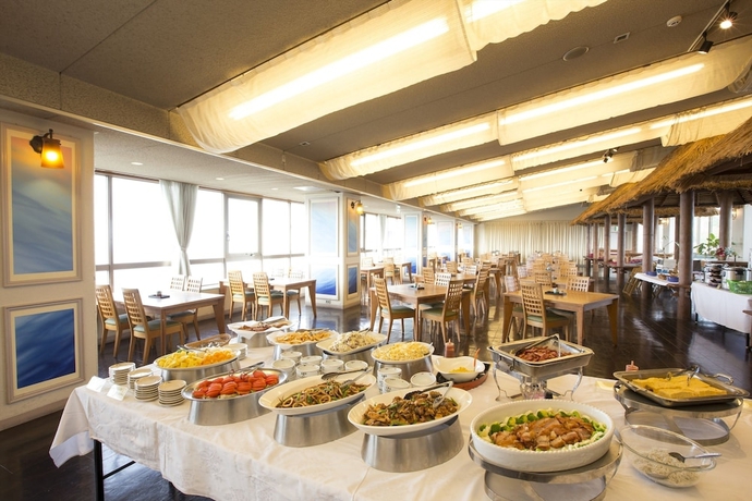 Imagen del bar/restaurante del Hotel Wano Resort Hazu. Foto 7