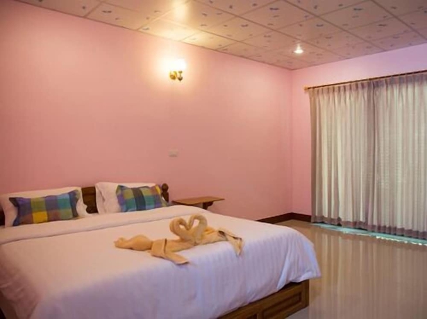 Imagen de la habitación del Hotel Warakorn Baansuan - Amphawa. Foto 6