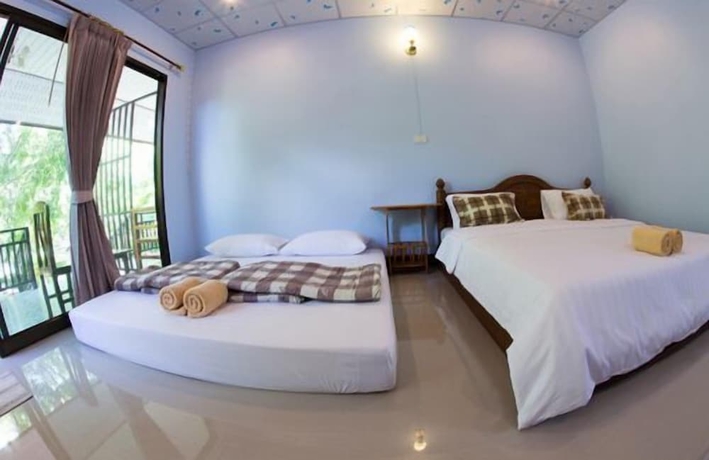 Imagen de la habitación del Hotel Warakorn Baansuan - Amphawa. Foto 8