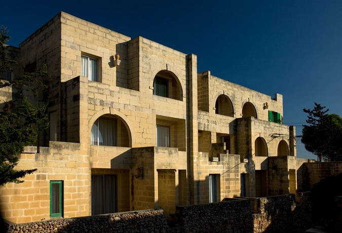 Imagen de los exteriores del Hotel Wardija Hilltop Village. Foto 3