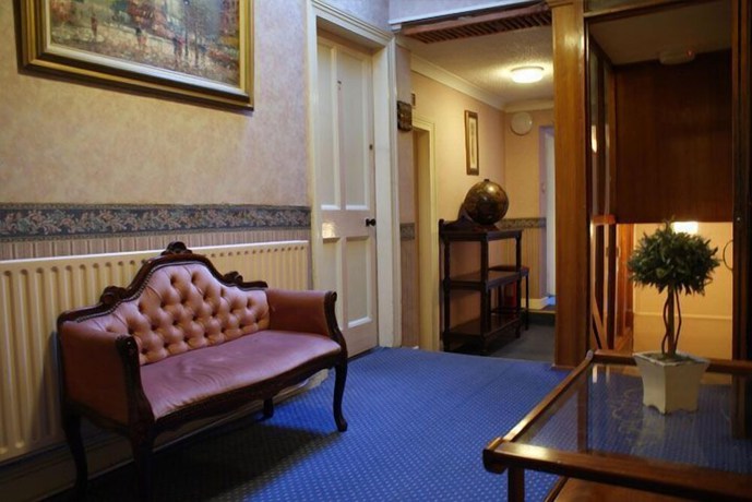 Imagen de los interiores del Hotel Wards, Galway. Foto 15