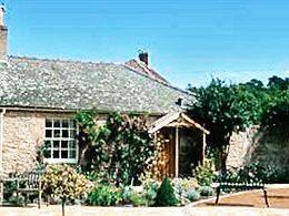 Imagen de los exteriores del Hotel Waren House. Foto 9