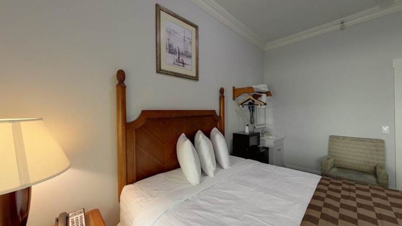 Imagen de la habitación del Hotel Warfield. Foto 15