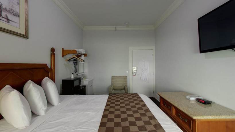 Imagen de la habitación del Hotel Warfield. Foto 19