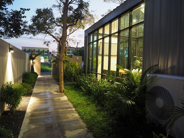 Imagen de los exteriores del Hotel Warila Hotel. Foto 17
