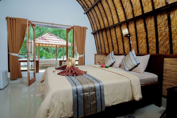 Imagen de la habitación del Hotel Warna Beach. Foto 14