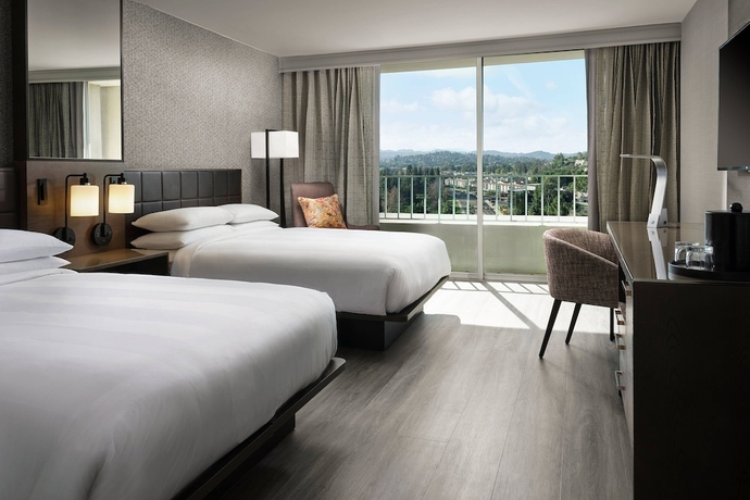 Imagen de la habitación del Hotel Warner Center Marriott Woodland Hills. Foto 5