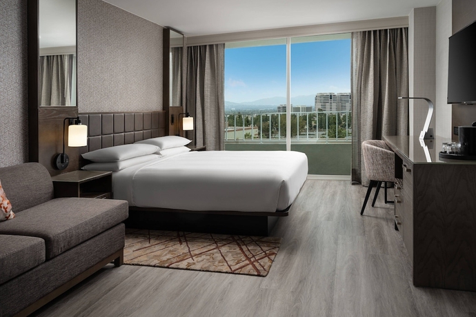 Imagen de la habitación del Hotel Warner Center Marriott Woodland Hills. Foto 6