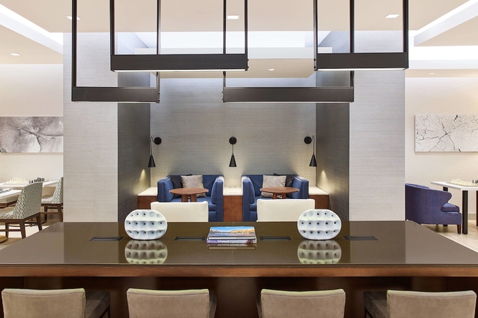 Imagen de los interiores del Hotel Warner Center Marriott Woodland Hills. Foto 16