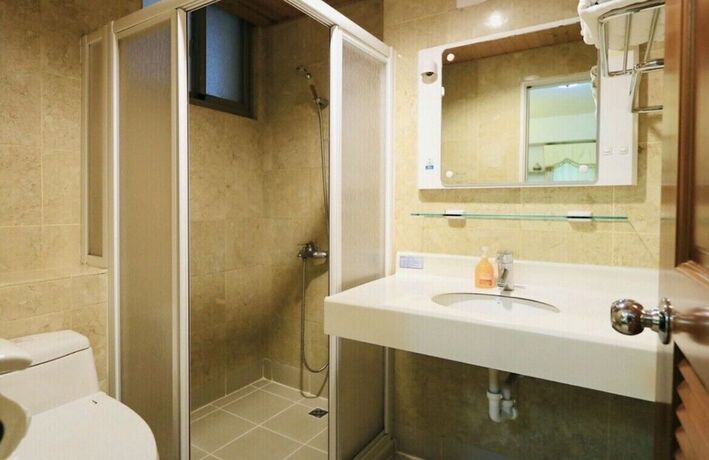 Imagen de la habitación del Hotel Warner Leisur Hotel. Foto 16