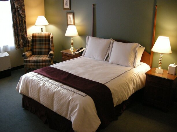 Imagen de la habitación del Hotel Warren Conference Center And Inn. Foto 16