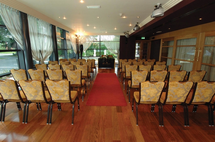 Imagen de los interiores del Hotel Warrington Fir Grove Hotel, Sure Collection by BW. Foto 12