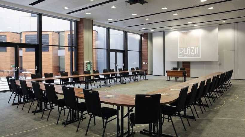 Imagen de los interiores del Hotel Warsaw Plaza. Foto 9