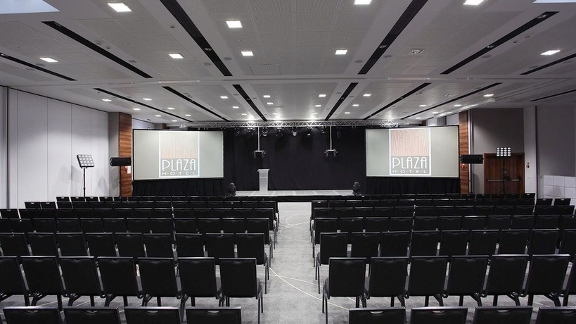 Imagen de los interiores del Hotel Warsaw Plaza. Foto 16