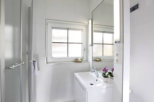 Imagen de la habitación del Hotel Warteck. Foto 5