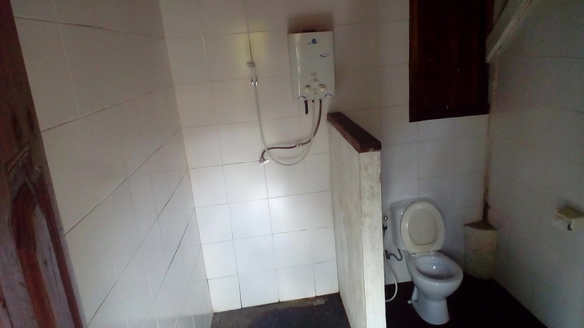 Imagen de la habitación del Hotel Warung Rekreasi Bedugul. Foto 11