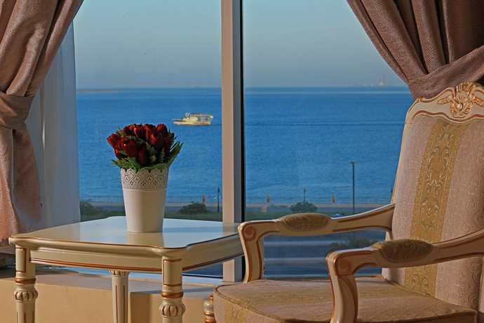 Imagen de la habitación del Hotel Warwick Al Jubail. Foto 3