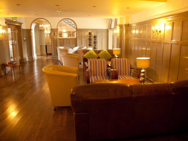 Imagen de los interiores del Hotel Warwick Arms. Foto 16