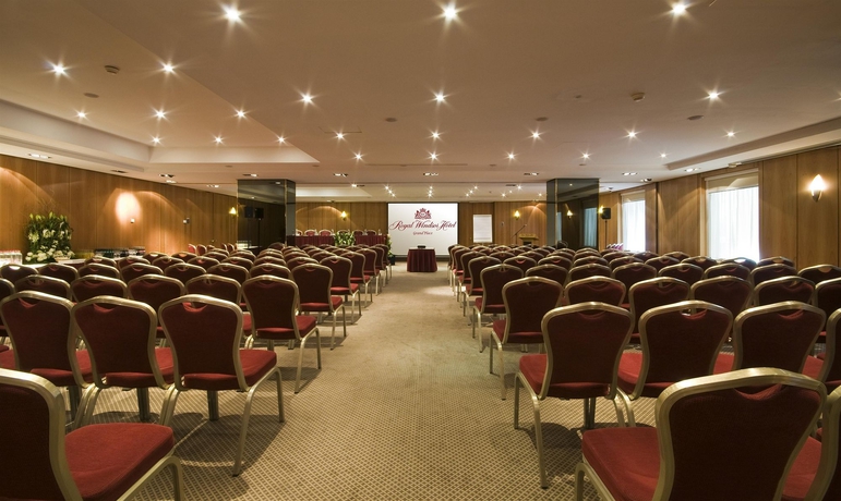 Imagen de los interiores del Hotel Warwick Brussels. Foto 12