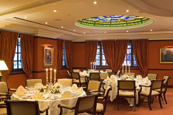 Imagen del bar/restaurante del Hotel Warwick Brussels. Foto 4