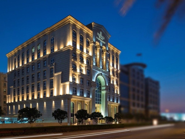 Imagen de los exteriores del Hotel Warwick Doha. Foto 11