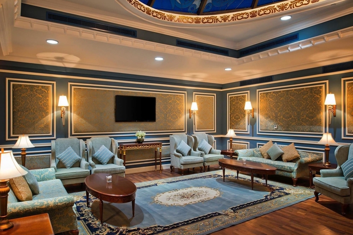 Imagen del bar/restaurante del Hotel Warwick Doha. Foto 4