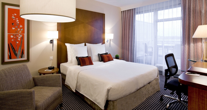 Imagen de la habitación del Hotel Warwick Geneva. Foto 7