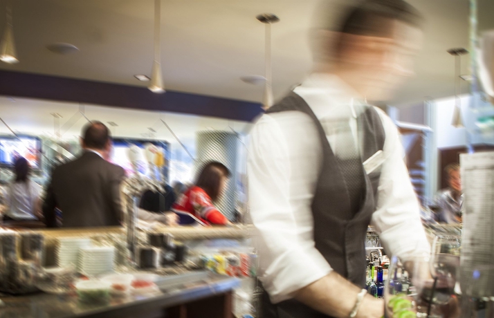 Imagen del bar/restaurante del Hotel Warwick Le Crystal - Montréal. Foto 5