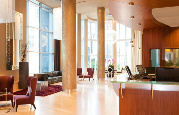 Imagen de los interiores del Hotel Warwick Le Crystal - Montréal. Foto 16