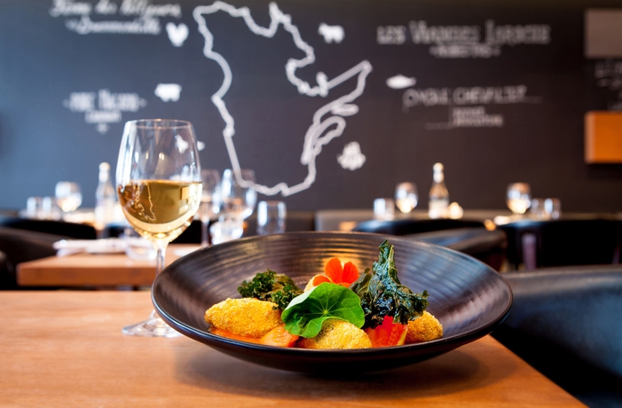 Imagen del bar/restaurante del Hotel Warwick Le Crystal - Montréal. Foto 11