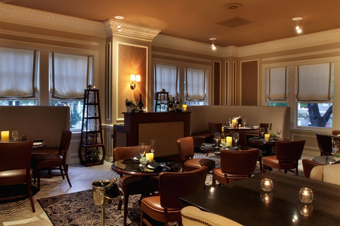 Imagen del bar/restaurante del Hotel Warwick Melrose Dallas. Foto 6